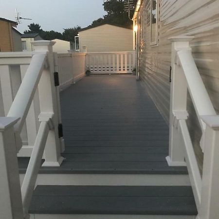 Hotel Westerley Cove Lymington Exterior foto